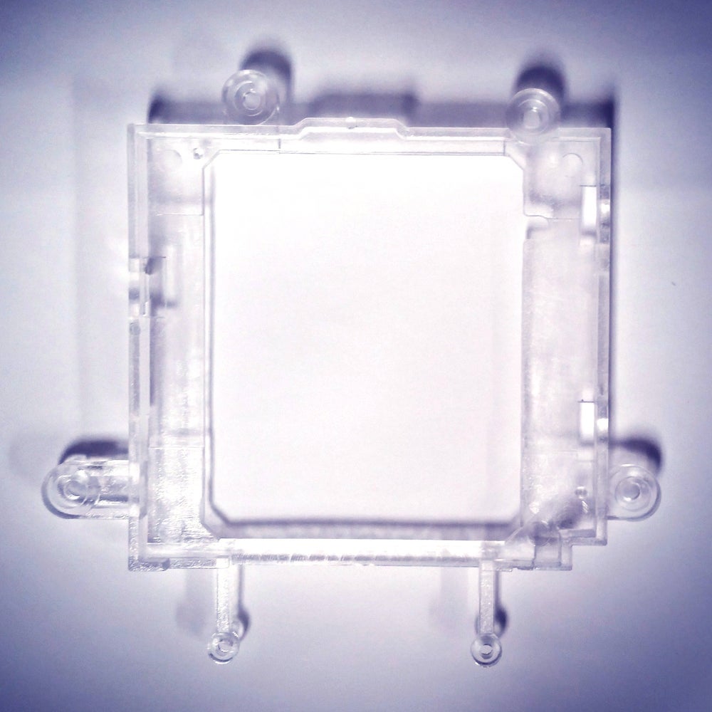 plastic LCD frame – Kitsch-Bent